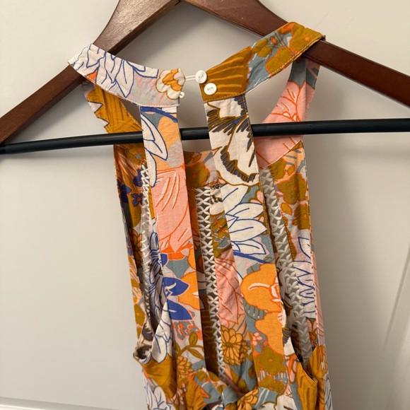 Petal + Pup Newell Maxi Dress Size Small - Picture 4 of 8